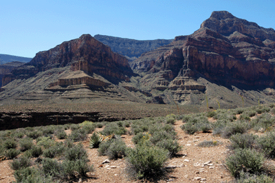 Following the Tonto Trail towards Boucher Canyon